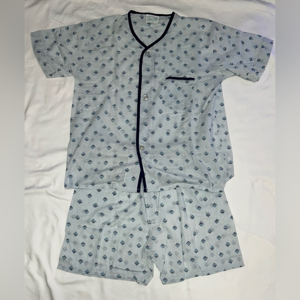Fruit of the Loom Vintage Short Sleeve Knee Length Pajama Set - Size Large